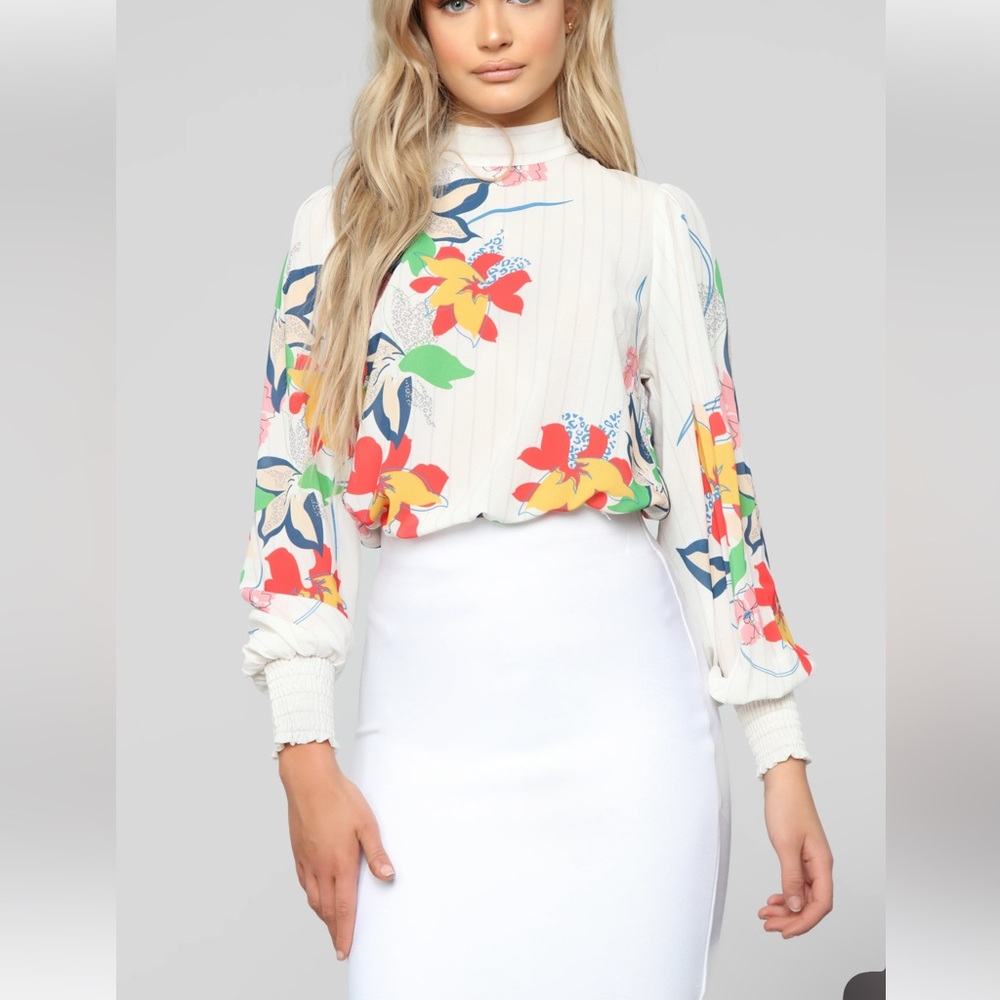 Long sleeves floral top - ivory size XL